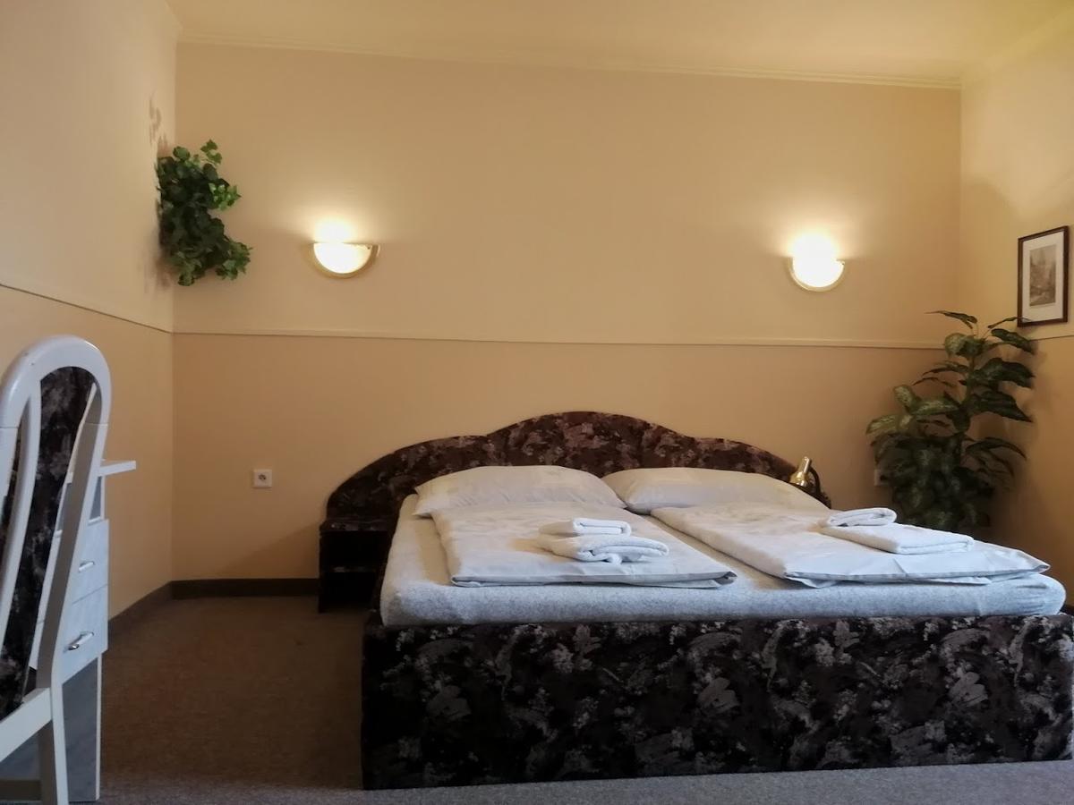 פראג Hotel Wertheim מראה חיצוני תמונה